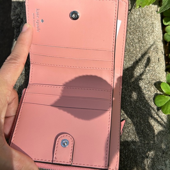 Kate spade Pink Cream Patterson Drive Colorblock Small L-Zip Bifold Wallet - Picture 7 of 13